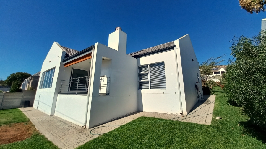 3 Bedroom Property for Sale in Kleinkoornhuis Western Cape